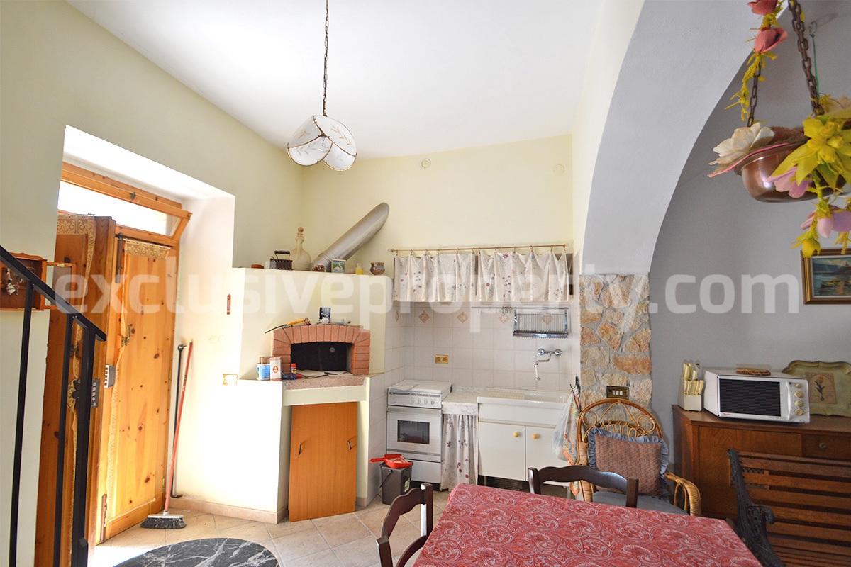 Renovated and habitable townhouse with outdoor space for sale in Molise - Larino