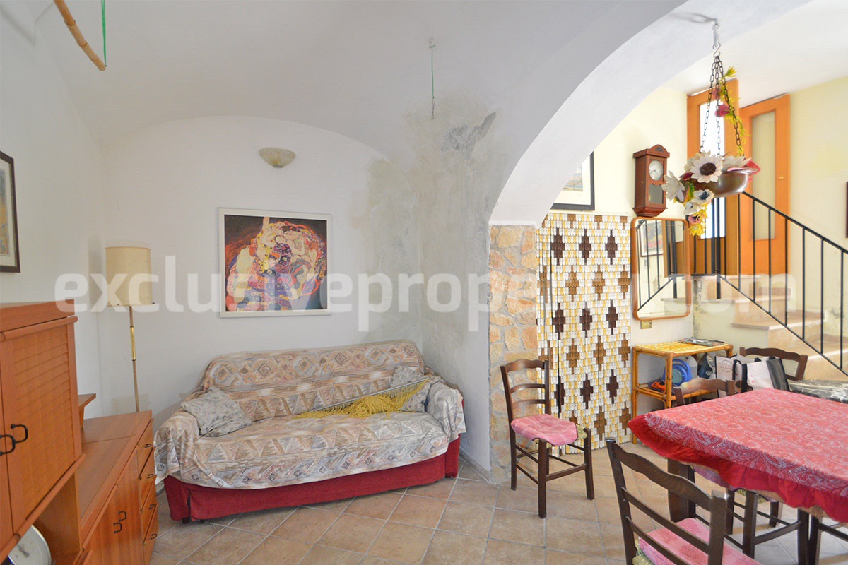 Renovated and habitable townhouse with outdoor space for sale in Molise - Larino