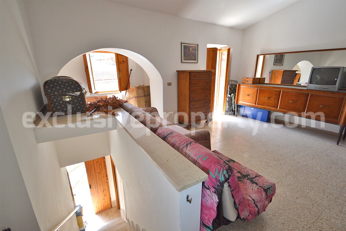 Renovated and habitable townhouse with outdoor space for sale in Molise - Larino