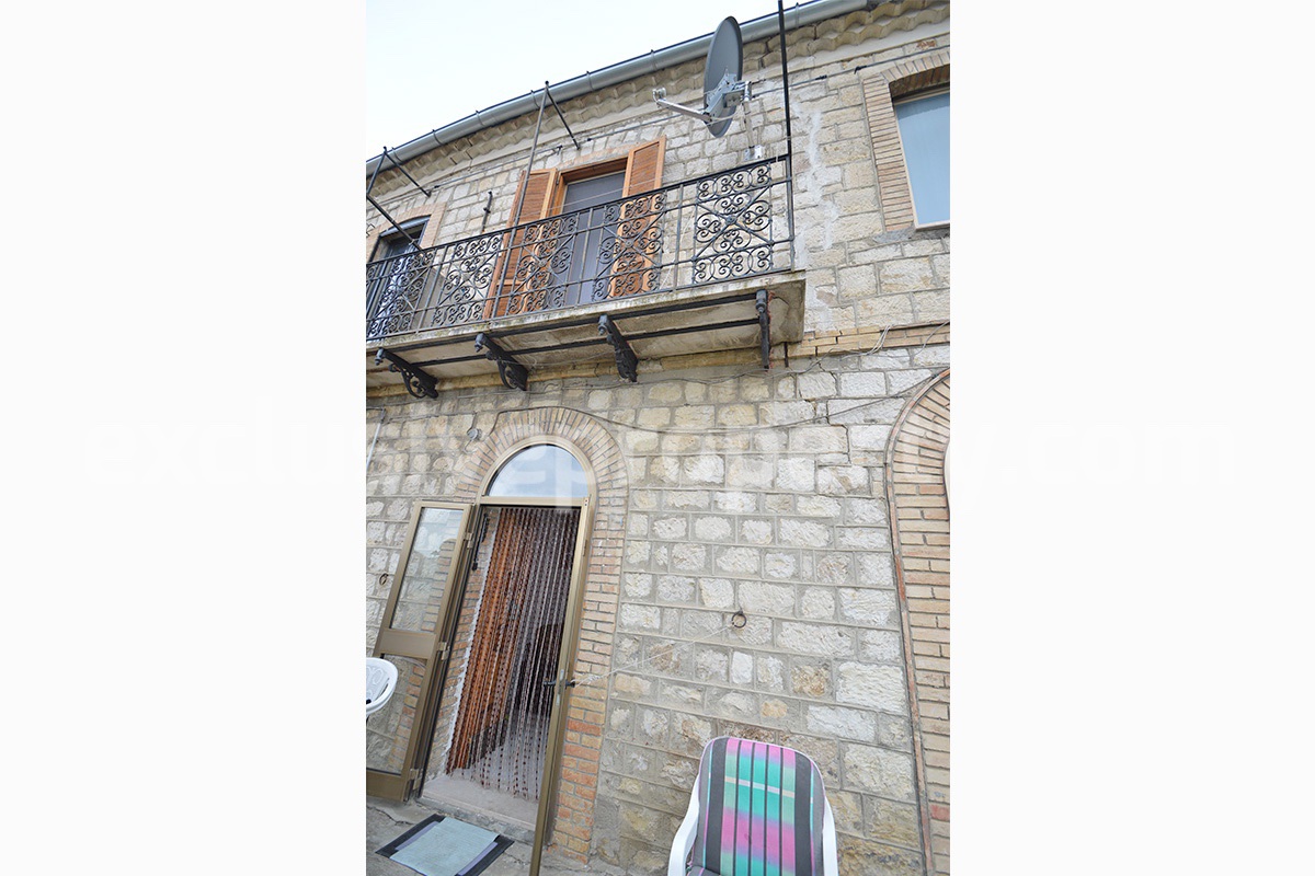 Move in ready stone house with patio - small vegetable garden for sale in Abruzzo