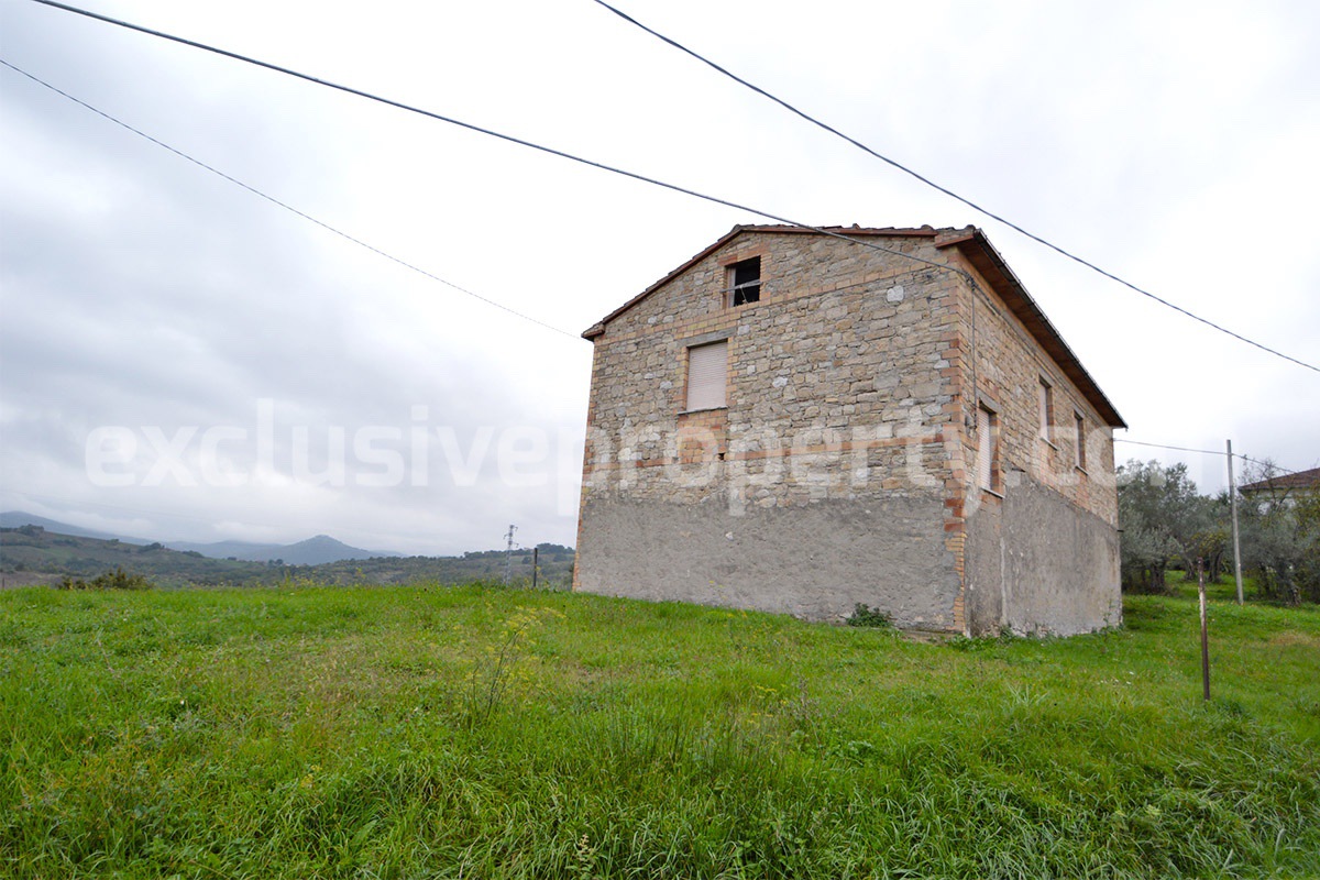 Spacious Country House for Sale with Panoramic Terrace and Land in Roccaspinalveti - Abruzzo - Ideal Italian Countryside Home