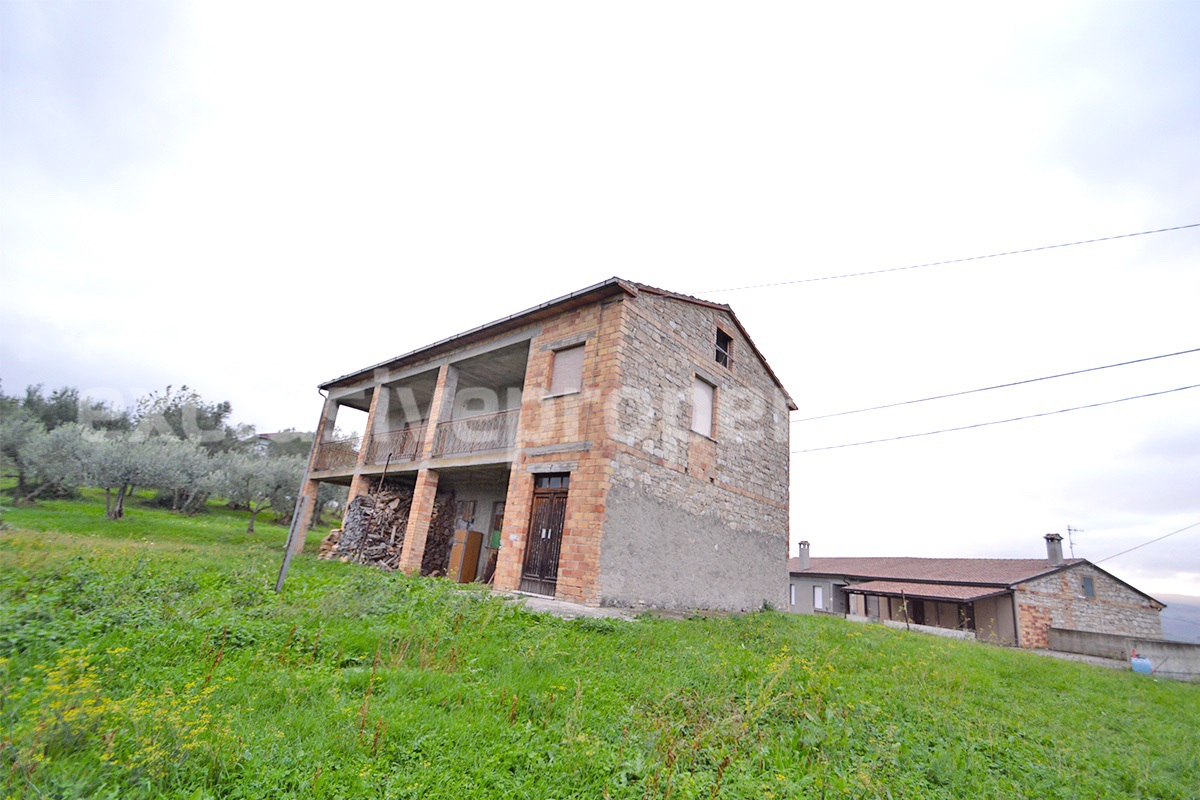 Spacious Country House for Sale with Panoramic Terrace and Land in Roccaspinalveti - Abruzzo - Ideal Italian Countryside Home