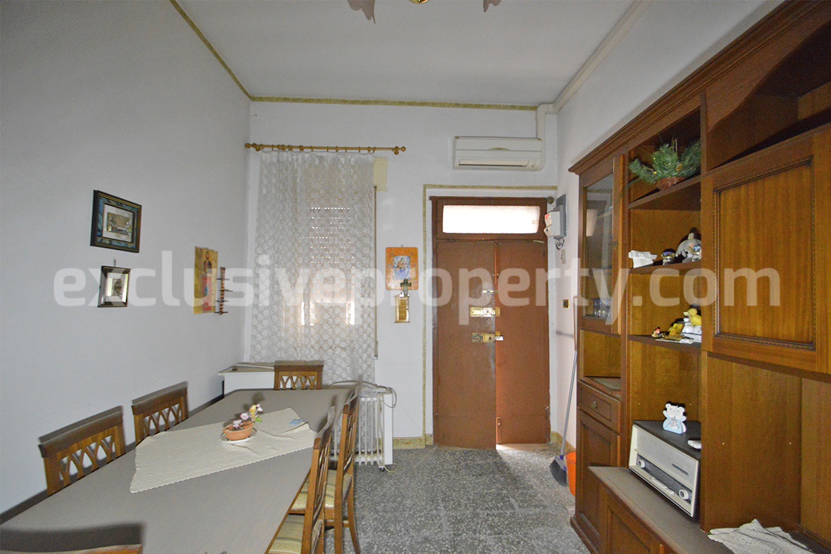 Charming Townhouse with Terrace for Sale in Abruzzo - Pollutri - Near the Adriatic Coast