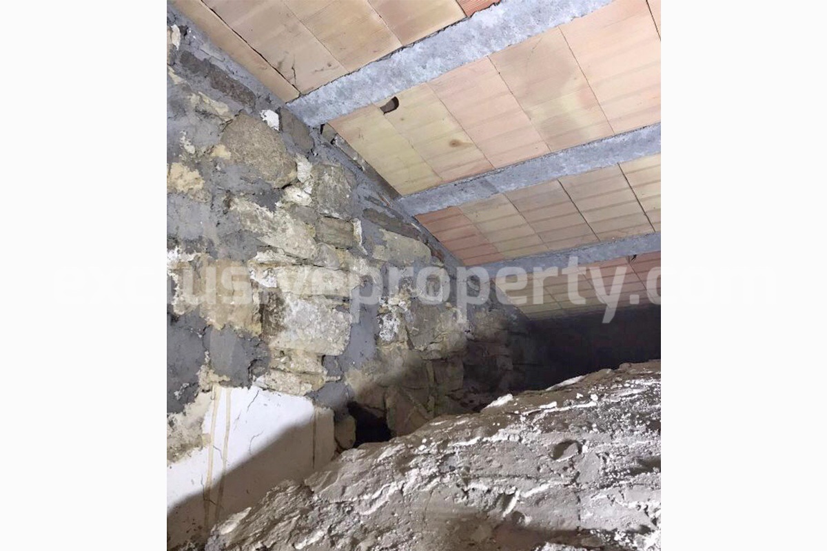 Amazing stone house with character and Home automation managed by an AI for sale in Abruzzo - Italy