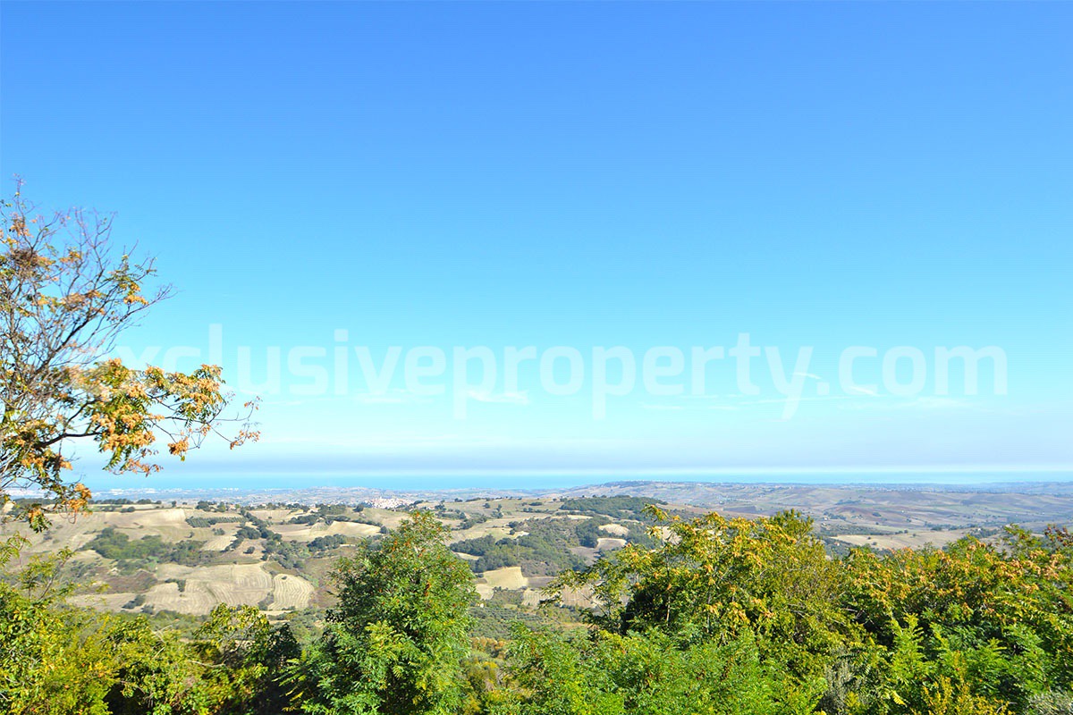 Habitable town house Sea View with garage For Sale in Tavenna - Molise