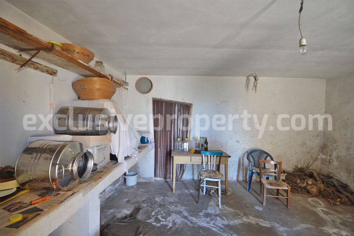 Habitable town house Sea View with garage For Sale in Tavenna - Molise