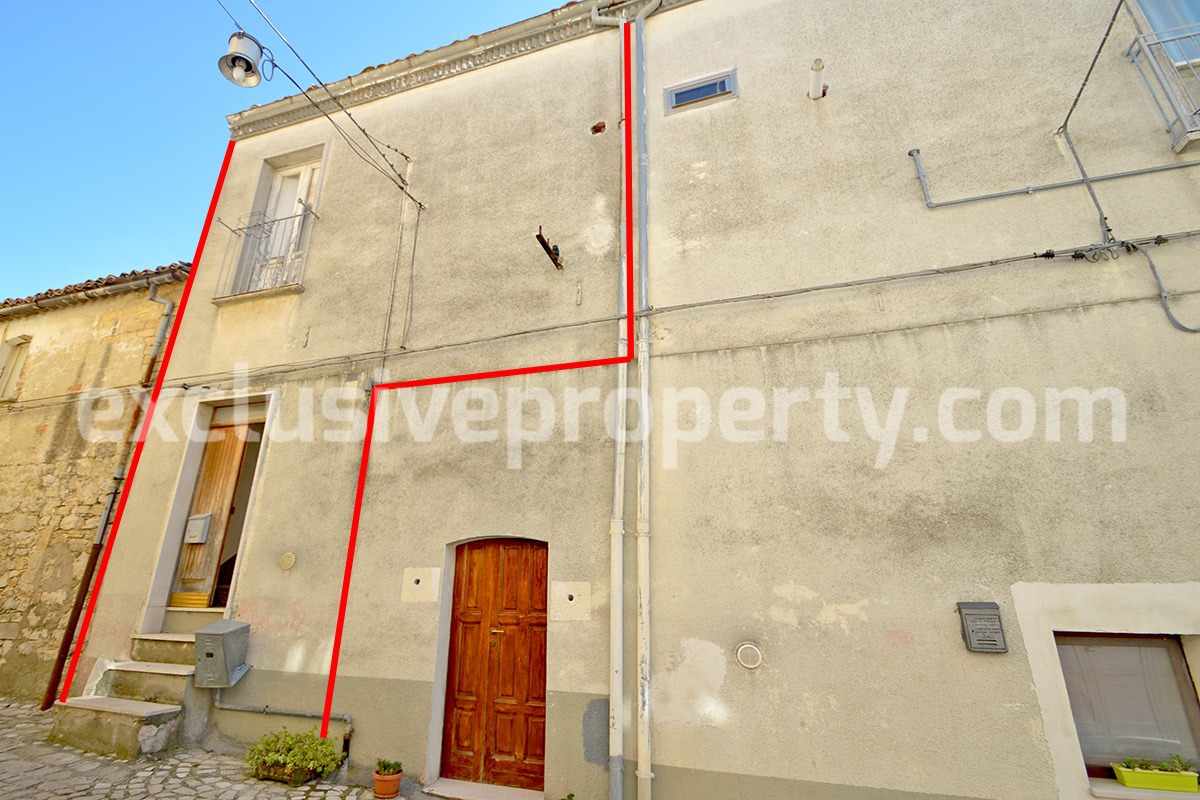 Low cost property 40 min drive from the Adriatic sea for sale in Italy 2
