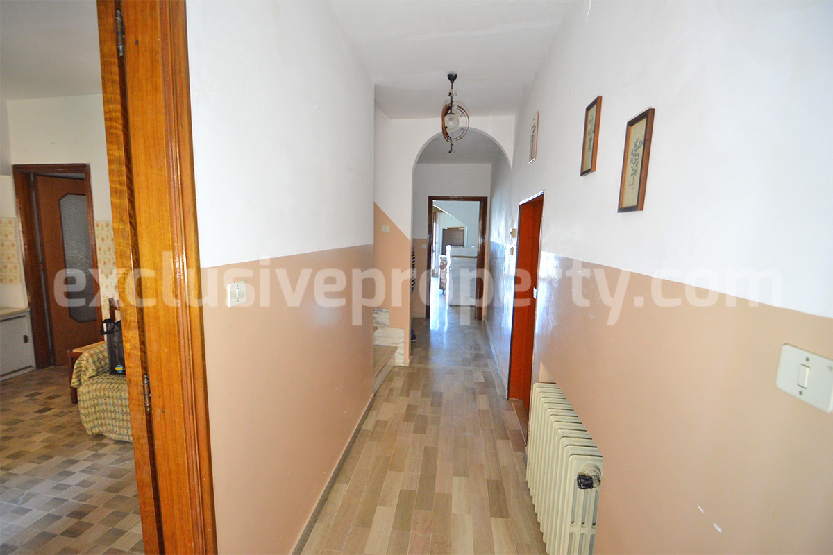 Large Town House with Panoramic Terraces - Garden - Cellar for Sale in Roccavivara - Molise