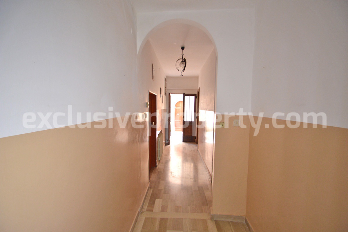 Large Town House with Panoramic Terraces - Garden - Cellar for Sale in Roccavivara - Molise