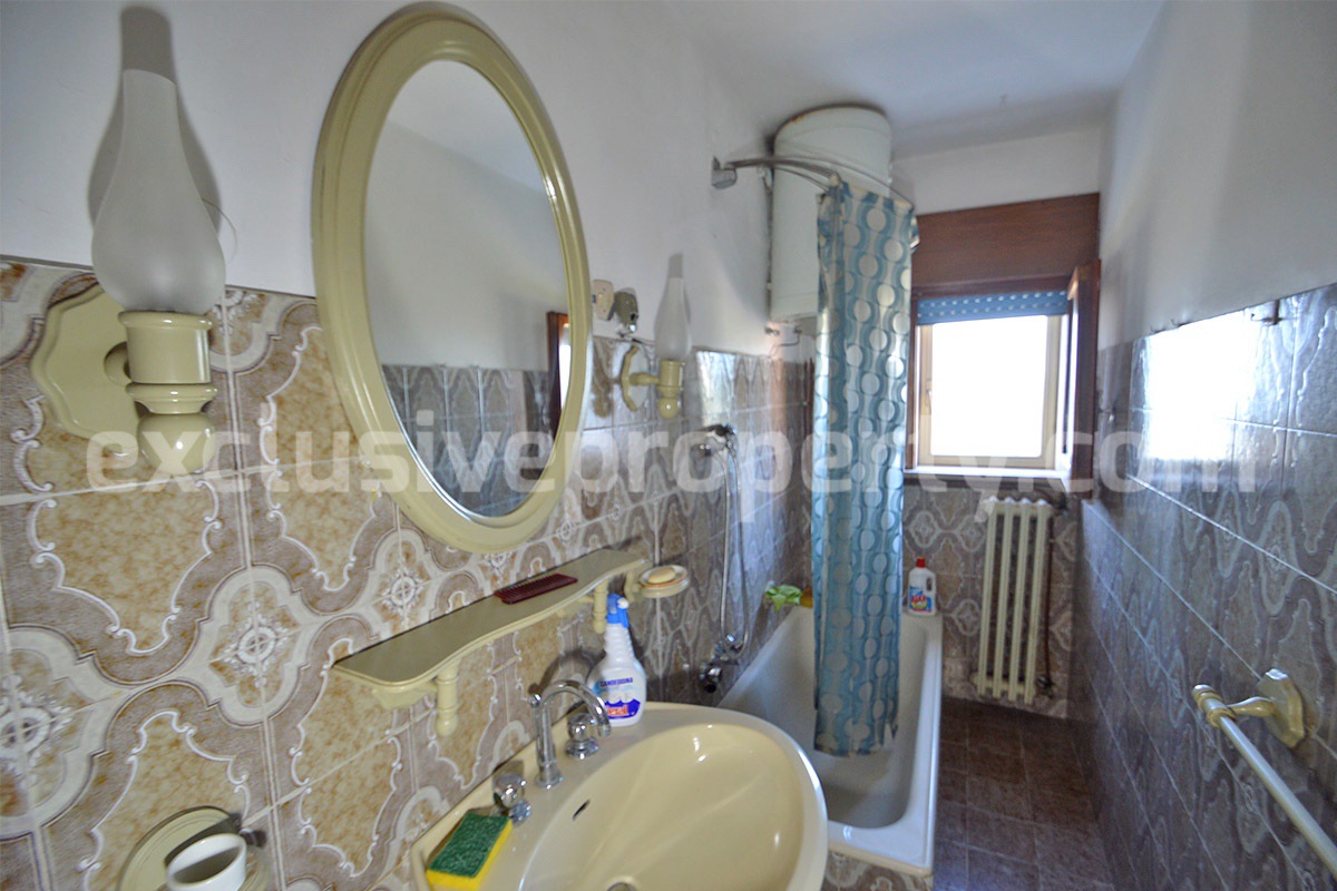 Large Town House with Panoramic Terraces - Garden - Cellar for Sale in Roccavivara - Molise