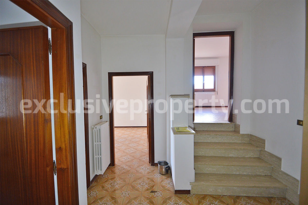 Bright and spacious town house with panoramic view for sale in San Buono - Abruzzo