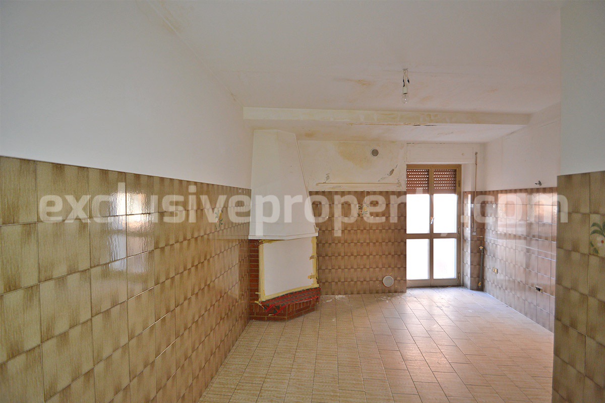 Bright and spacious town house with panoramic view for sale in San Buono - Abruzzo