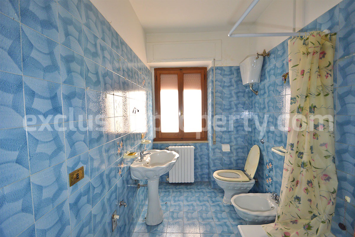 Bright and spacious town house with panoramic view for sale in San Buono - Abruzzo