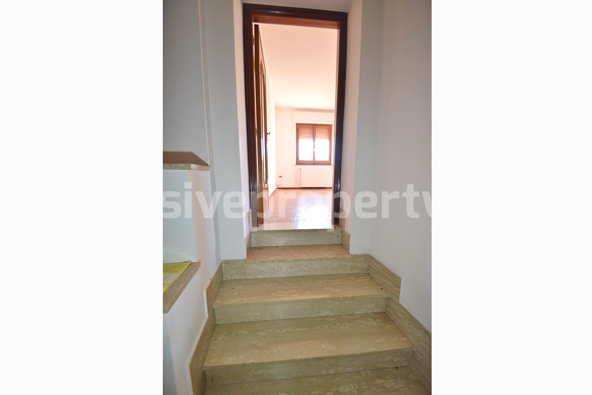 Bright and spacious town house with panoramic view for sale in San Buono - Abruzzo