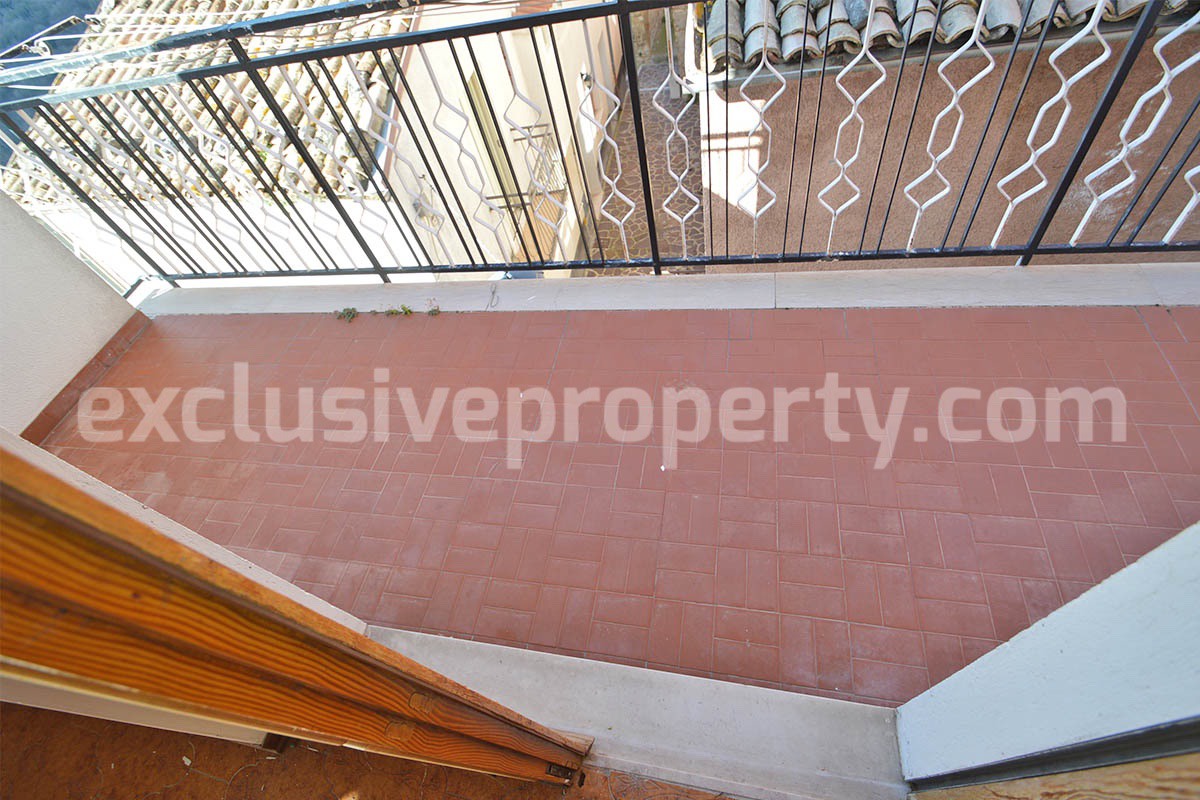 Bright and spacious town house with panoramic view for sale in San Buono - Abruzzo