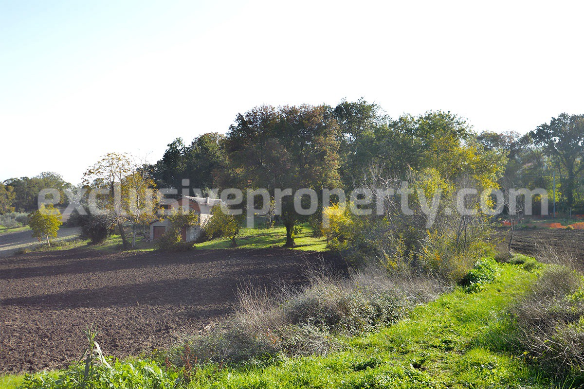 Country House to Renovate with Panoramic Sea Views - Close to Palata and Amenities - with 1 Hectare of Flat Land