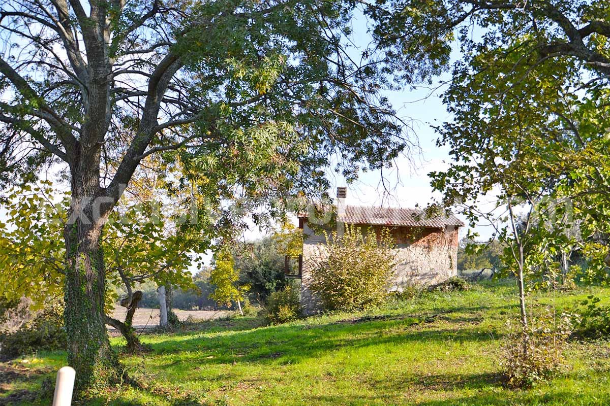 Country House to Renovate with Panoramic Sea Views - Close to Palata and Amenities - with 1 Hectare of Flat Land