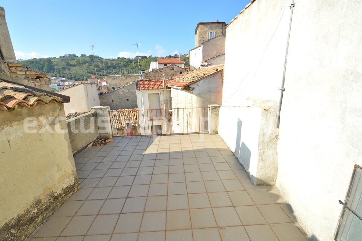 Historic Stone Village House with Terrace for Sale in Molise - Italy - Great Investment Opportunity