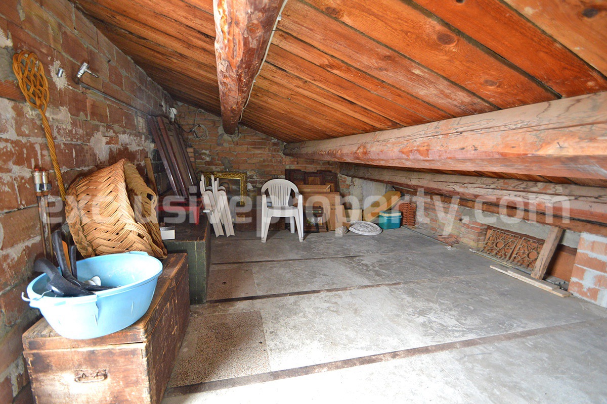 Charming Historic house with Antique Details and Terrace for Sale in Molise - Italy