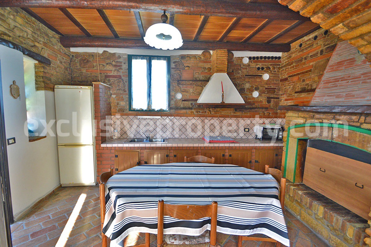 Rustic Country House with Wooden Veranda - Mountain and Hill Views - Garage and Garden in Molise - For Sale in Italy