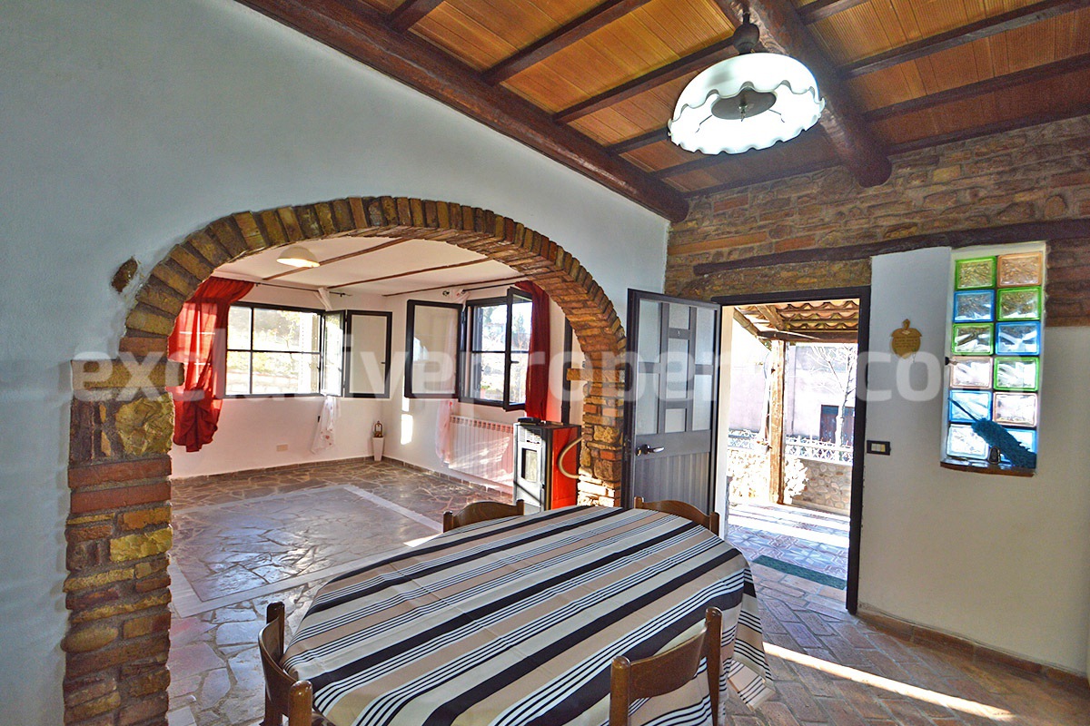 Rustic Country House with Wooden Veranda - Mountain and Hill Views - Garage and Garden in Molise - For Sale in Italy