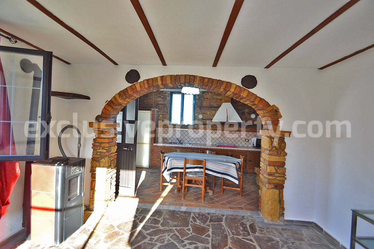 Rustic Country House with Wooden Veranda - Mountain and Hill Views - Garage and Garden in Molise - For Sale in Italy