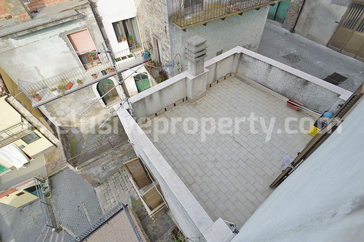 Cheap House for Sale in Molise Italy with Terrace and Scenic Views