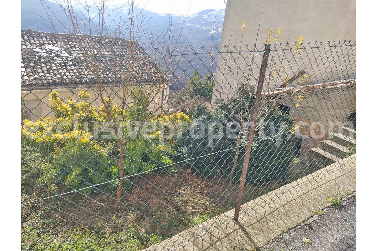 Stunning Stone House for Sale with Garden in Carunchio - One of the Most Beautiful Villages in Abruzzo