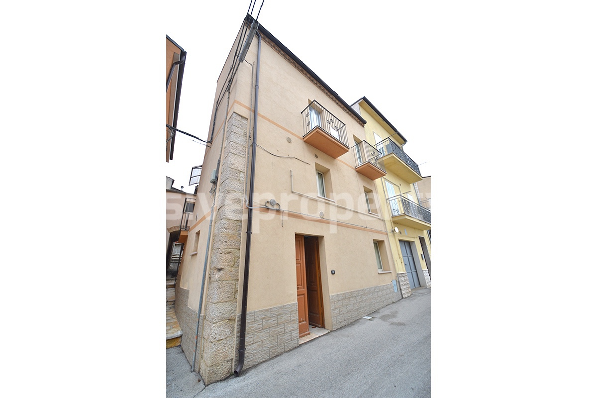 Renovated Three-Bedroom House for Sale in Palata Molise - In Perfect Condition and Near the Coast