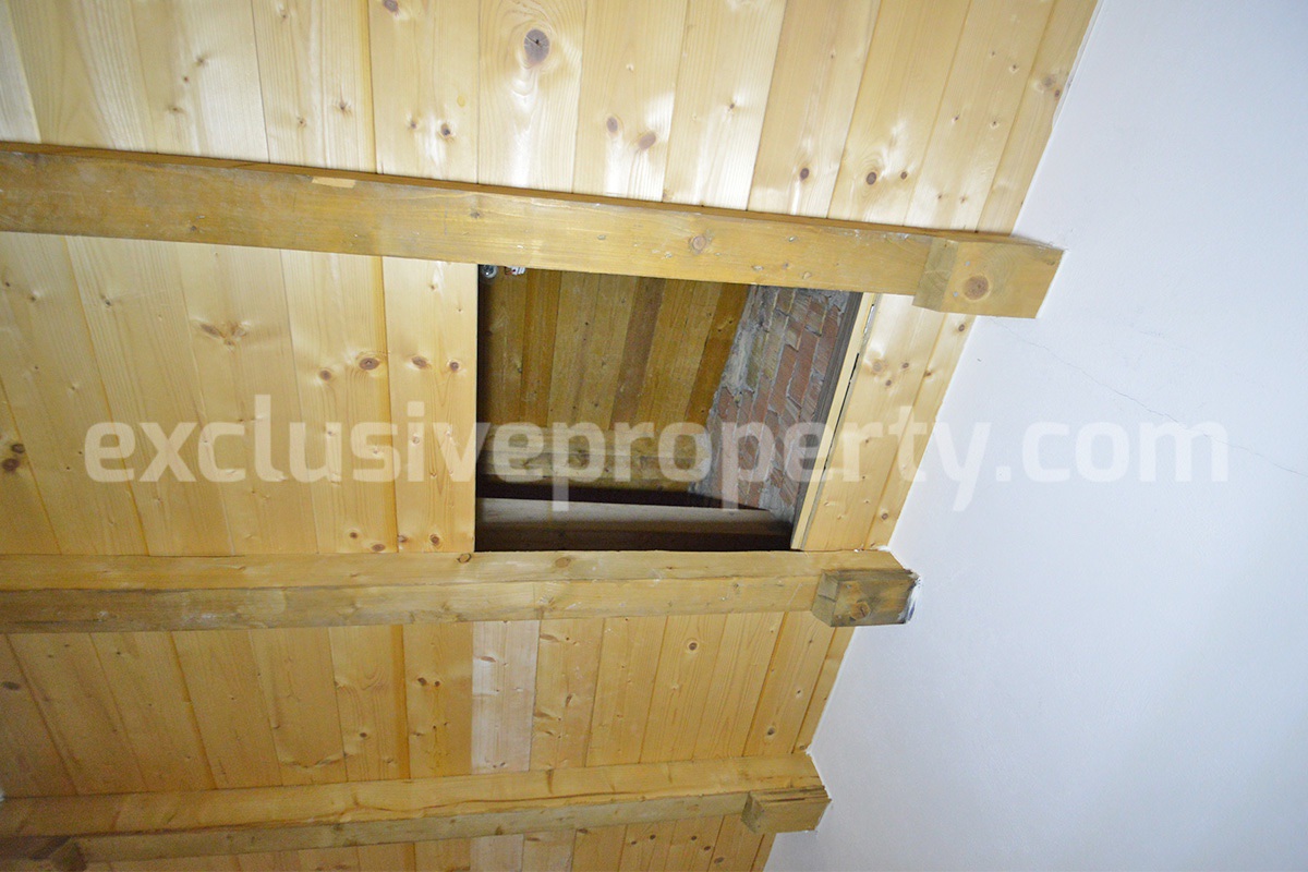 Renovated Three-Bedroom House for Sale in Palata Molise - In Perfect Condition and Near the Coast