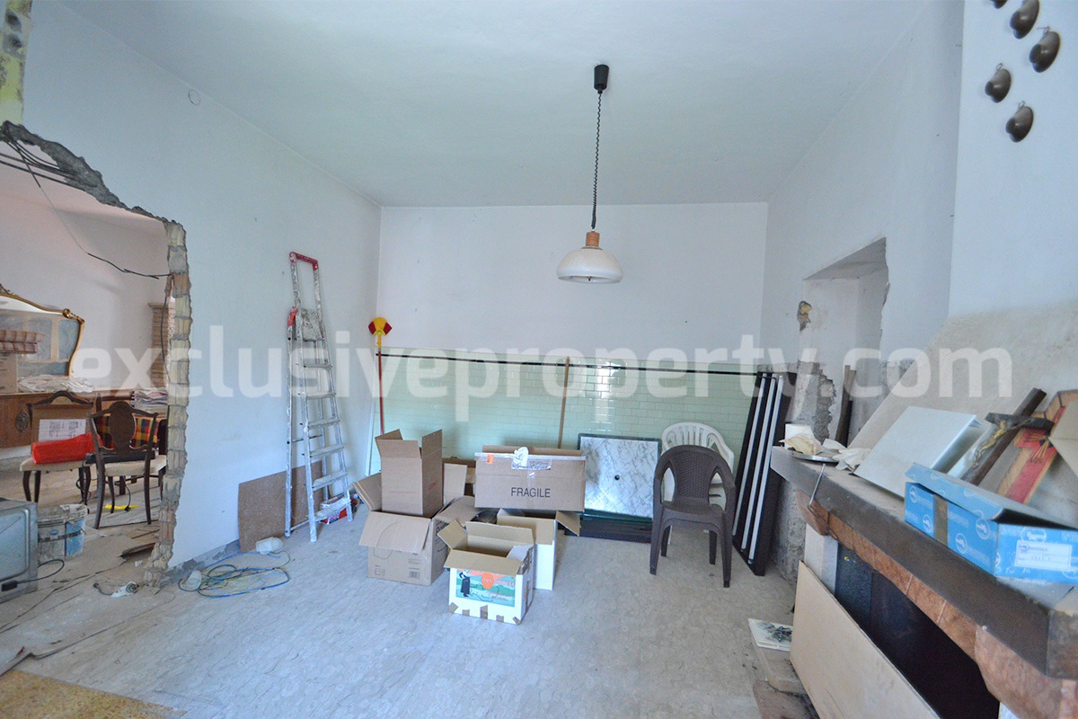 Italian Property for Sale - Townhouse with Terrace and 2 Apartments in Palata - Molise