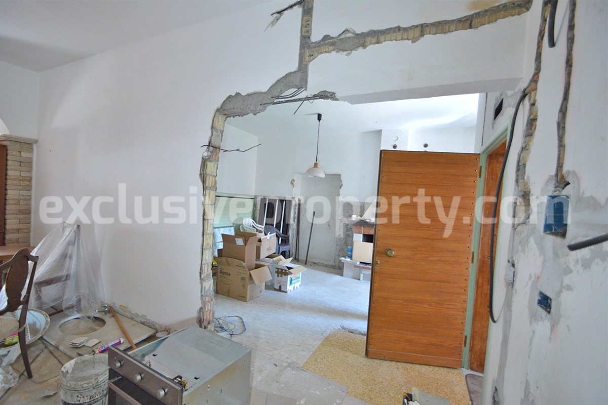 Italian Property for Sale - Townhouse with Terrace and 2 Apartments in Palata - Molise