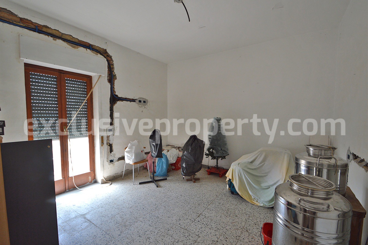 Italian Property for Sale - Townhouse with Terrace and 2 Apartments in Palata - Molise