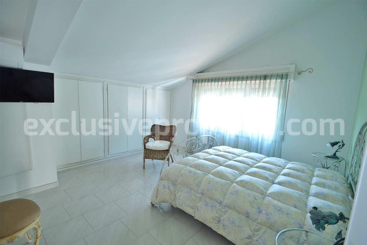 Italian Property for Sale - Townhouse with Terrace and 2 Apartments in Palata - Molise