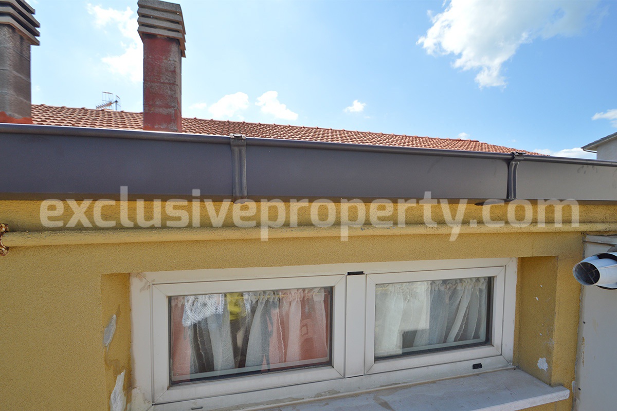 Italian Property for Sale - Townhouse with Terrace and 2 Apartments in Palata - Molise