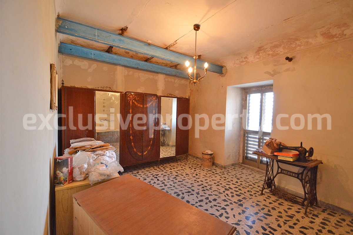 Property with Garden and Panoramic Terrace for Sale in Atessa - Italy