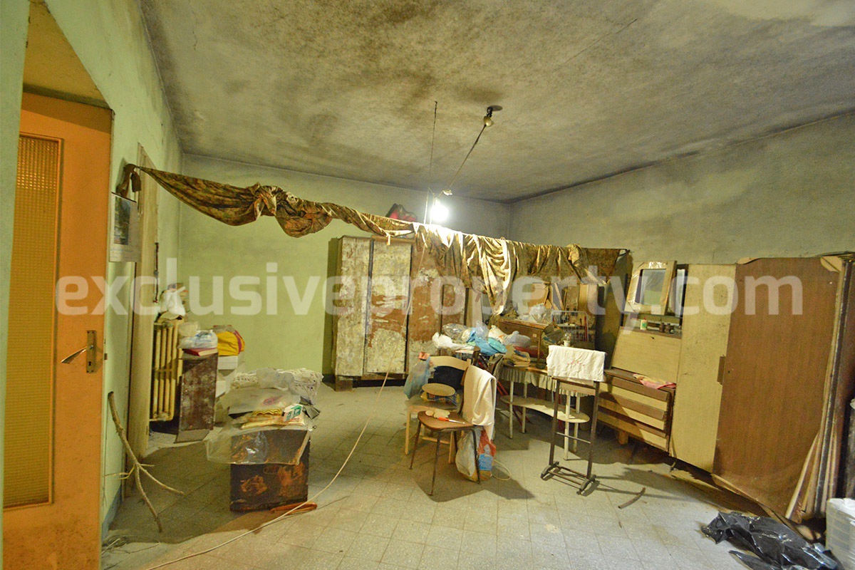 Property with Garden and Panoramic Terrace for Sale in Atessa - Italy