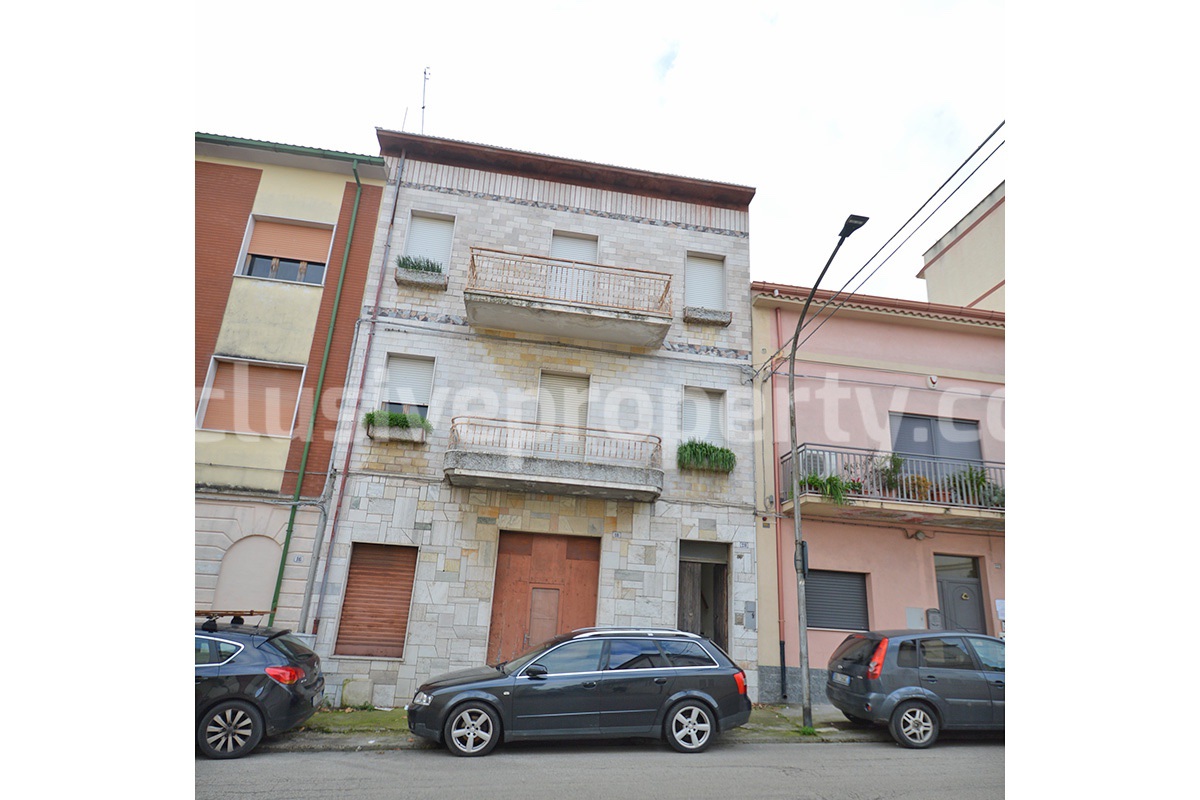 Huge Townhouse with Marble Details - Stonework - Garage - Panoramic Terrace for Sale in Casalbordino - Abruzzo