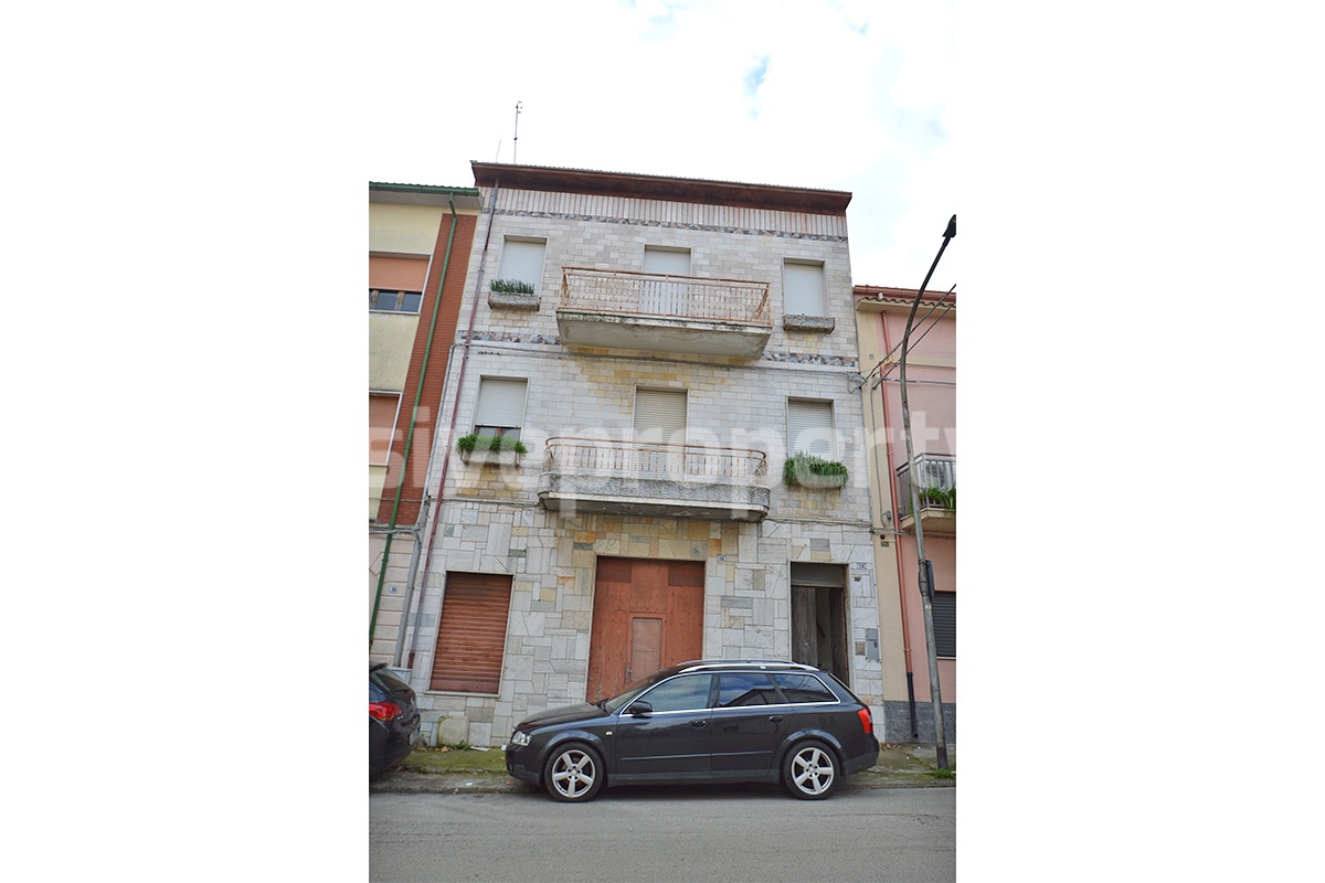 Huge Townhouse with Marble Details - Stonework - Garage - Panoramic Terrace for Sale in Casalbordino - Abruzzo
