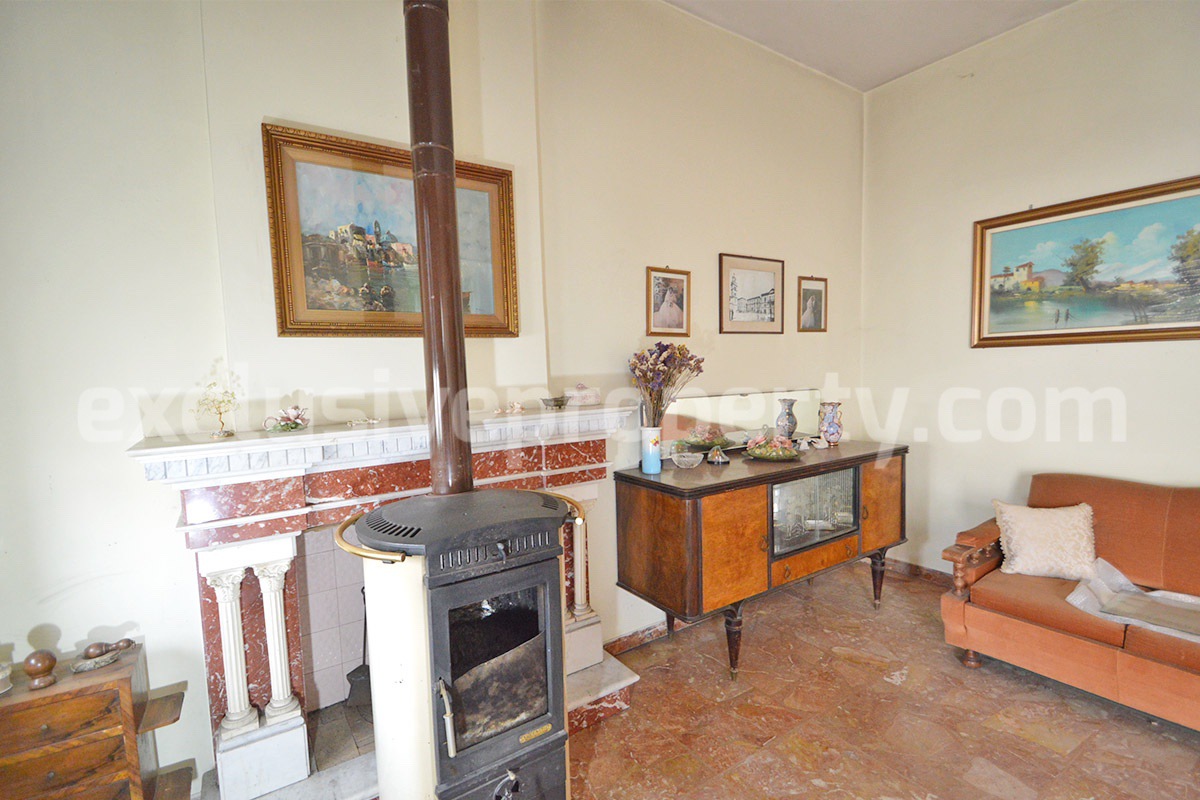 Huge Townhouse with Marble Details - Stonework - Garage - Panoramic Terrace for Sale in Casalbordino - Abruzzo