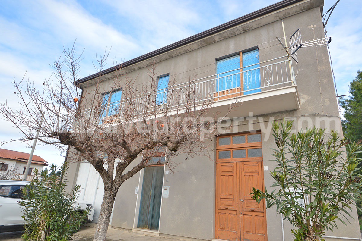 Move-In Ready Home with Garden and Garage for Sale in Mafalda in Molise - Near the Adriatic Coast