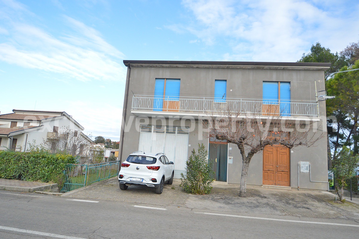 Move-In Ready Home with Garden and Garage for Sale in Mafalda in Molise - Near the Adriatic Coast