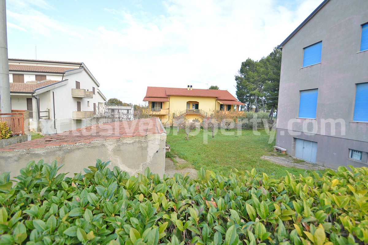 Move-In Ready Home with Garden and Garage for Sale in Mafalda in Molise - Near the Adriatic Coast