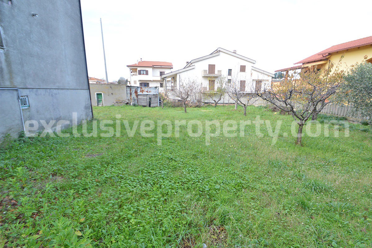Move-In Ready Home with Garden and Garage for Sale in Mafalda in Molise - Near the Adriatic Coast