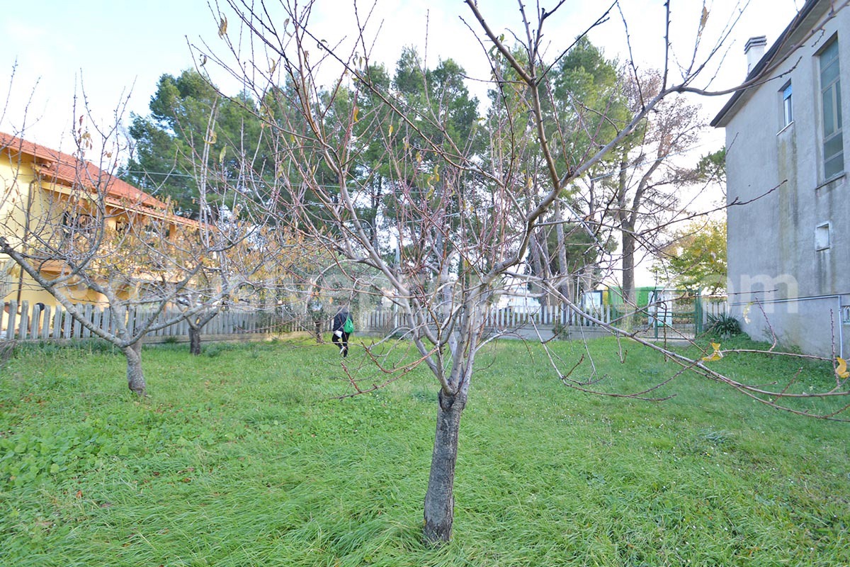 Move-In Ready Home with Garden and Garage for Sale in Mafalda in Molise - Near the Adriatic Coast