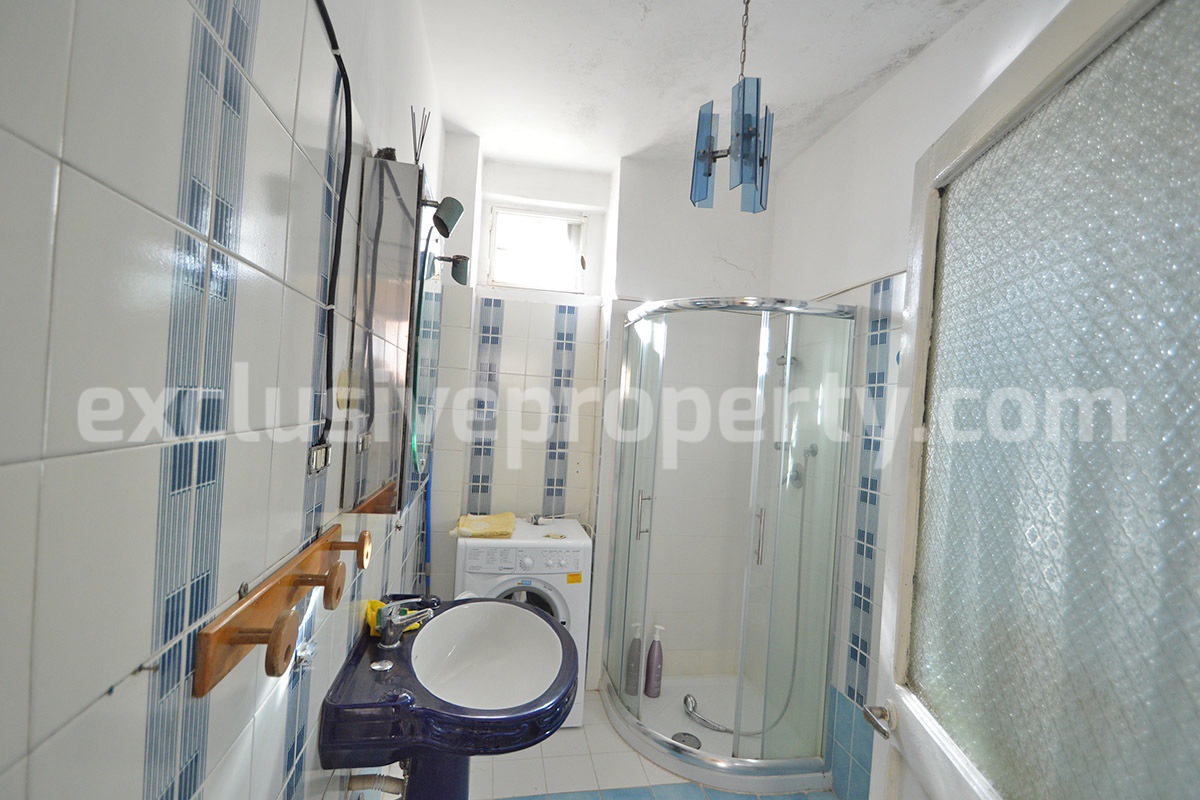 Sea View House with Garage - 3 Bedrooms and Balcony for Sale in Mafalda in Molise - Near the Adriatic Coast