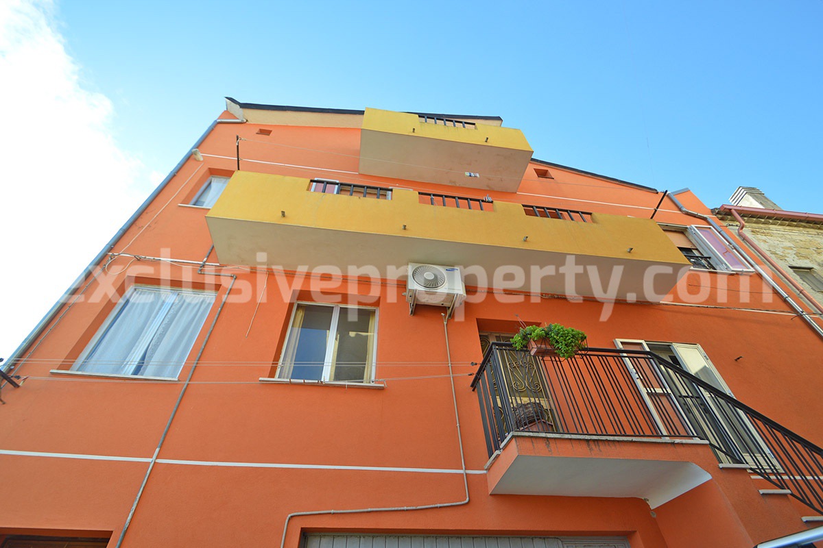 Sea View House with Garage - 3 Bedrooms and Balcony for Sale in Mafalda in Molise - Near the Adriatic Coast
