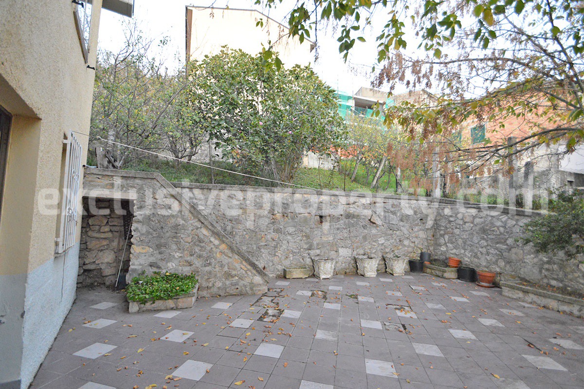 Move-In Ready Home with Garage - Garden and Large Outdoor Terrace for Sale in Carunchio in Abruzzo