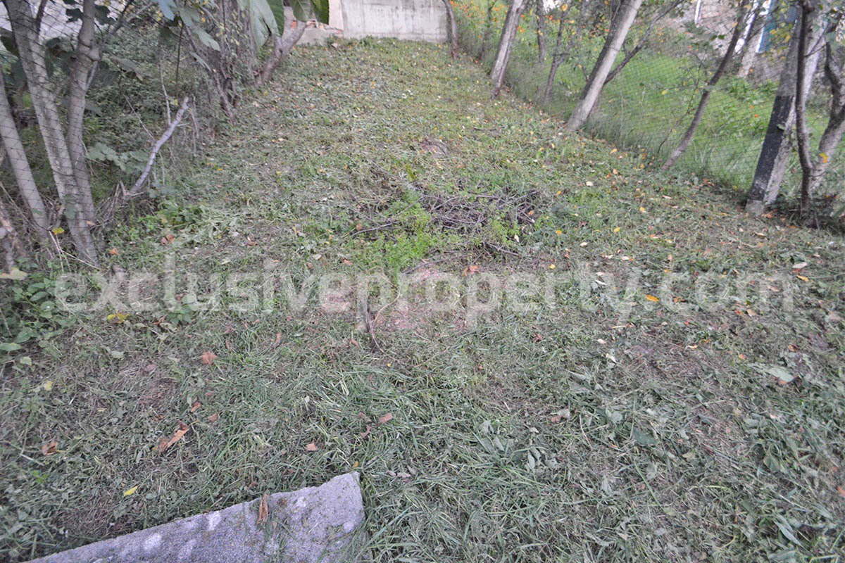 Move-In Ready Home with Garage - Garden and Large Outdoor Terrace for Sale in Carunchio in Abruzzo