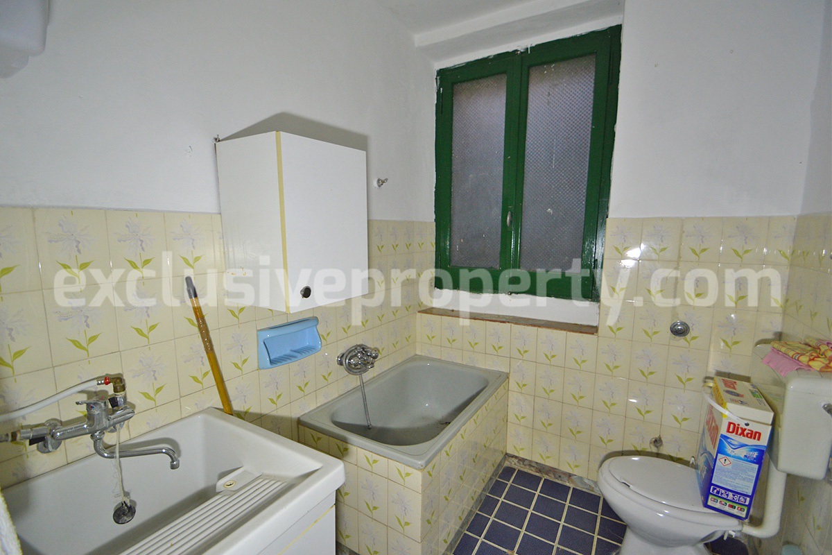 Move-In Ready Home with Garage - Garden and Large Outdoor Terrace for Sale in Carunchio in Abruzzo